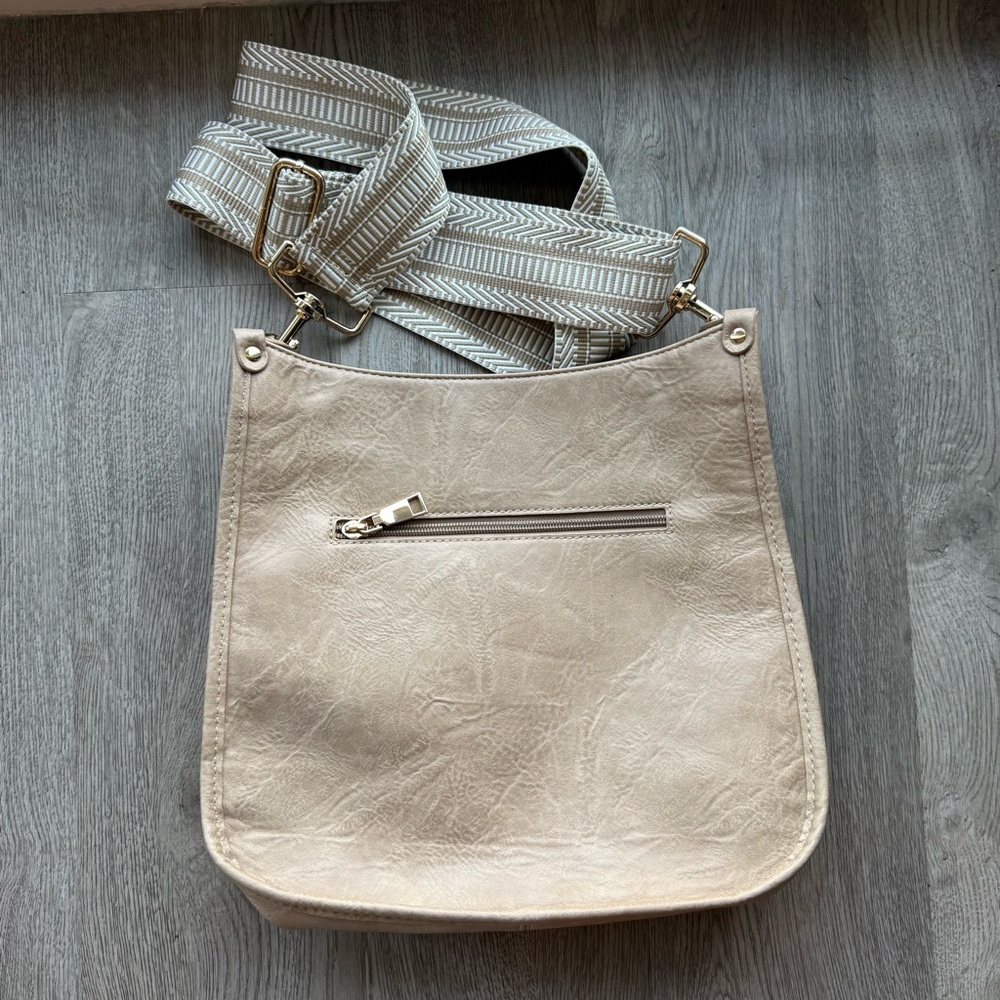 Viva Terry Vegan Crossbody Fashion Shoulder Bag Light Khaki - Picture 2 of 16